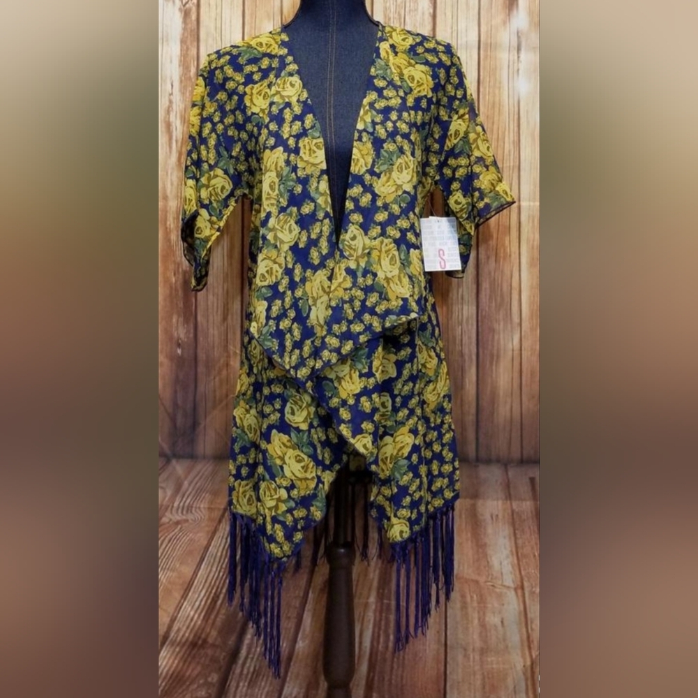 NWT LuLaRoe Monroe Kimono, Floral Kimono with Fringe